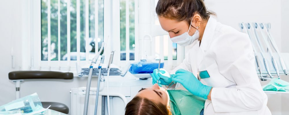 how-to-seek-emergency-dental-care-scaled-965313790